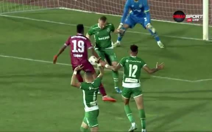 Лудогорец с наглед леко препятствие у дома