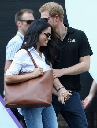  Принц Хари и Меган Маркъл разтопиха сърцата на романтиците в Торонто 