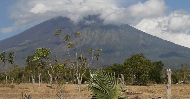 Повече от 120 хил души са били евакуирани от района