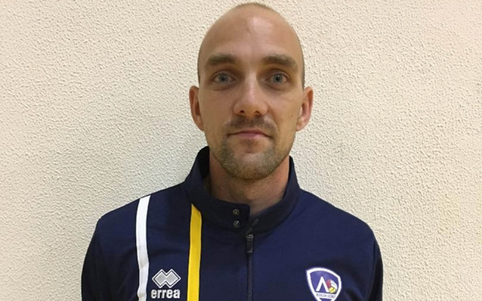 Известен треньор на деца се върна в Левски София