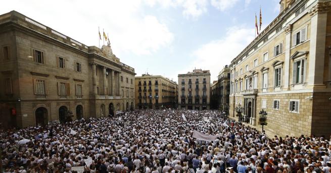 Хиляди хора се събраха днес на митинги в Мадрид и