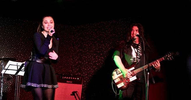 Ирина Флорин и рок класиците от Ахат събраха сили и