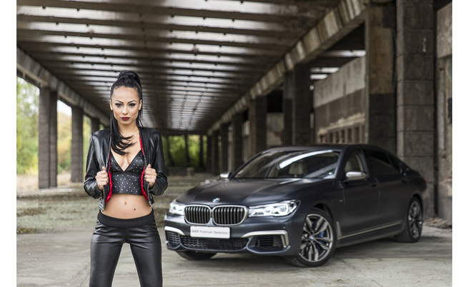 ФОТОСЕСИЯ: Красавицата и звярът: Ина Вучкова и BMW M760Li