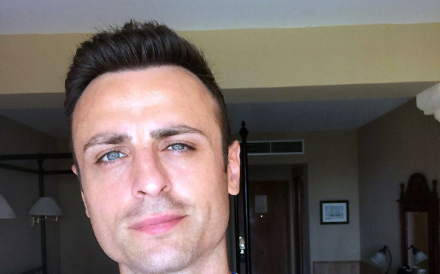 Българският нападател Димитър Бербатов показа отлично настроение въпреки тренировъчния лагер