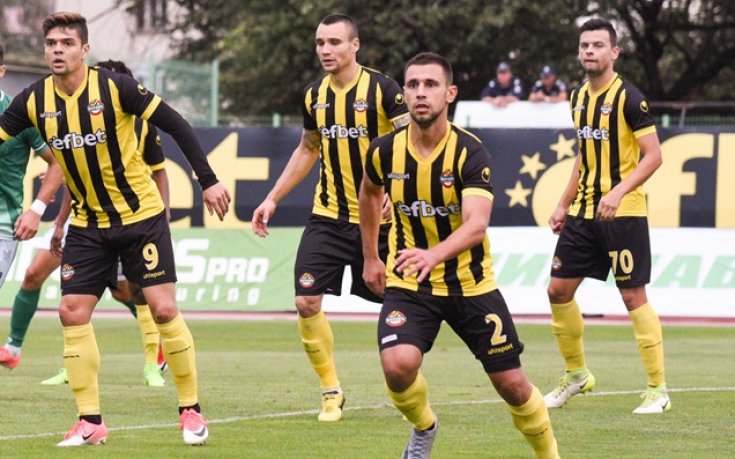 Ботев гледа нагоре в класирането при среща със Септември