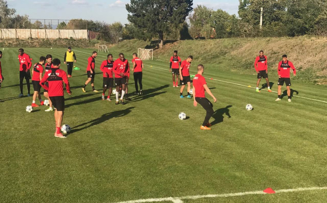 Старши треньорът на ЦСКА Стамен Белчев определи група от 20