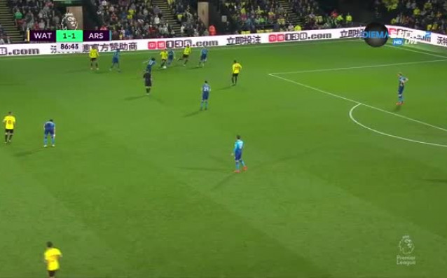 След 30 години чакане Уотфорд постигна победа с 2 1