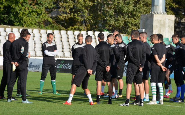 Отборът на Черно море стартира подготовка за мача от 13 ия
