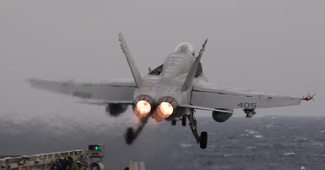 Изтребител F 18 се разби в испанската автономна област Мадрид