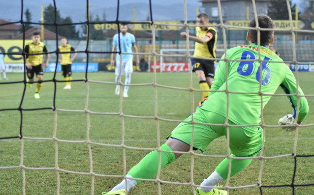 Петъчната вечер от 13 ия кръг в Първа професионална лига