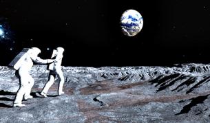 Откриха голяма пещера на Луната, искат да бъде база