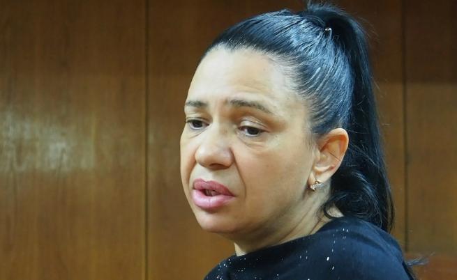  Анита Мейзер в съда 