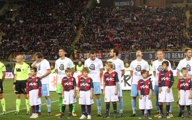 Фашистки песни за Лацио след отдаването на почит към Ане Франк