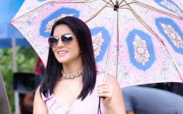 instagram.com/sunnyleone