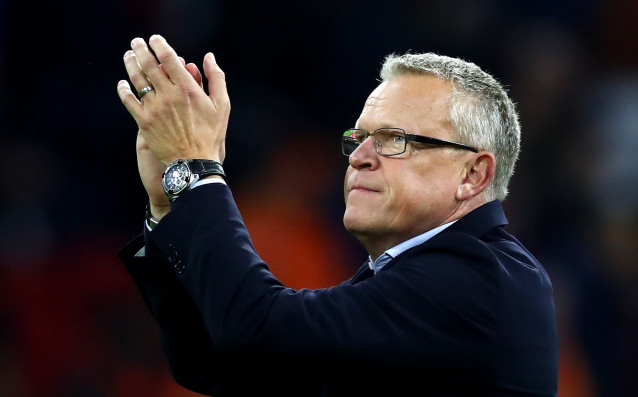 Баражите са едва в средата си предупреди шведският национален селекционер