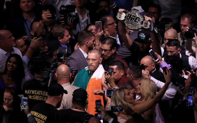 Лудата ирландска ММА и бокс звезда Конър Макгрегър предизвика страхотен хаос