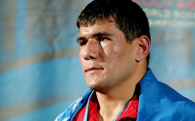 Руснакът Артур Бетербиев 12 0 12 KOs спечели титлата на IBF