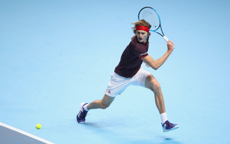 Дебютантът Зверев започна с труден успех в Лондон