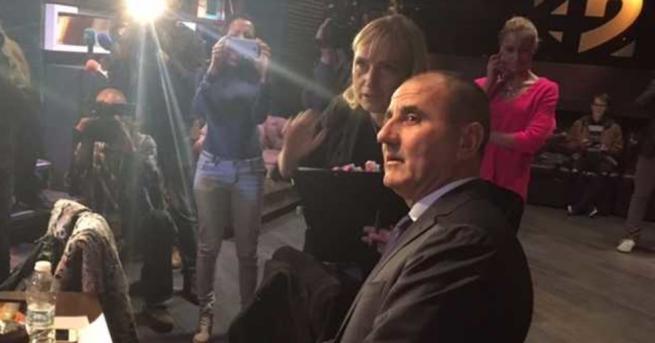 Заместник председателят на ГЕРБ Цветан Цветанов се появи изненадващо като гост