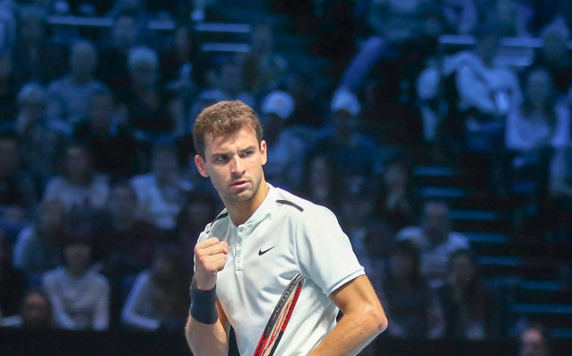 Григор Димитров преди и по време на мача с Доминик