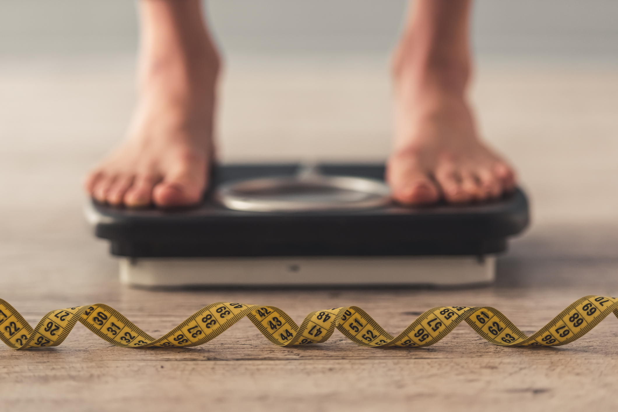 Следете килогламите си и се старайте да не се храните всеки ден с мазни или пържени храни. Те се отразяват не само на теглото, но да вашия дъх.