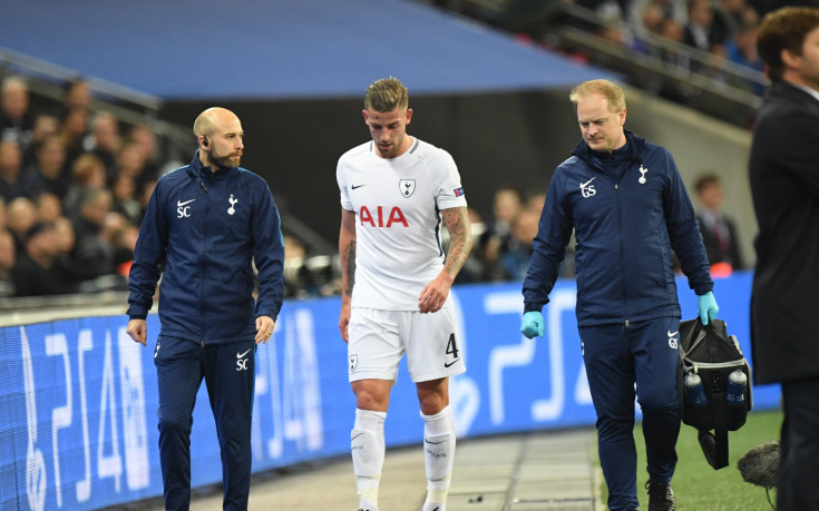 Тотнъм остана без Алдервейрелд до края на годината