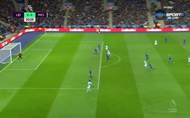 Манчестър Сити води на Лестър на почивката на мача от