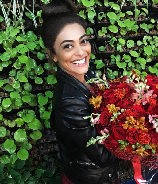 Жулиана Паес1