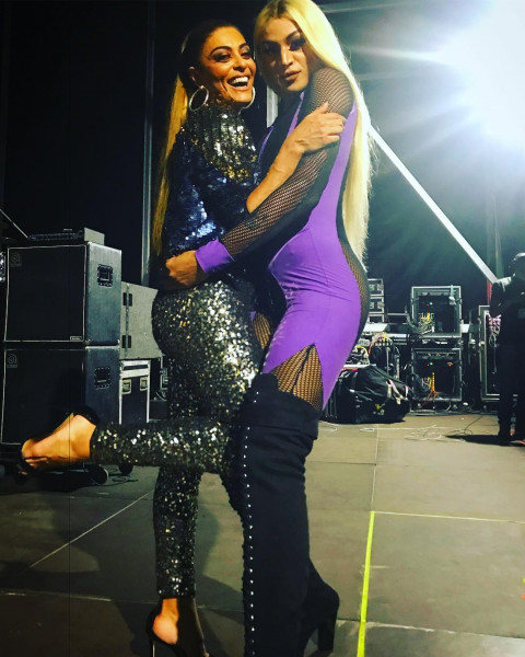 Жулиана Паес1