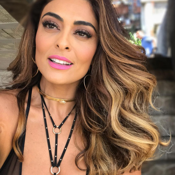 Жулиана Паес1