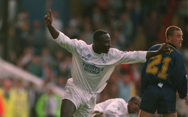 Легендата на Лийдс Тони Йебоа бе поставен в ужасна ситуация