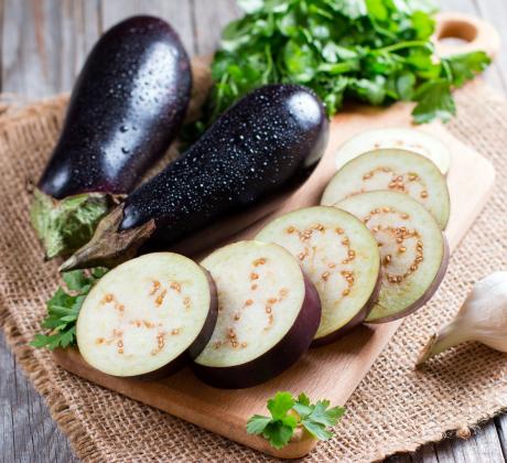 Патладжанът е сред най обичаните сезонни зеленчуци който може да бъдем