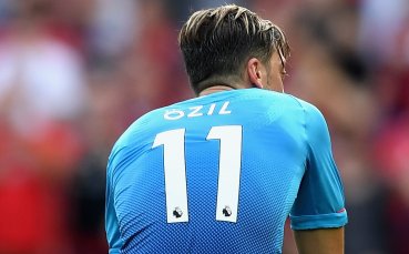 Легенда на Арсенал: Мисълта за Йозил в Юнайтед ме плаши