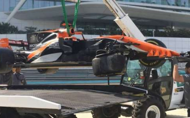 Пилотът на Макларън във Формула 1 Фернандо Алонсо претърпя неприятен