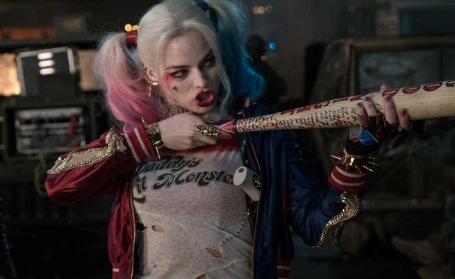  Марго Роби като Харли Куин в 