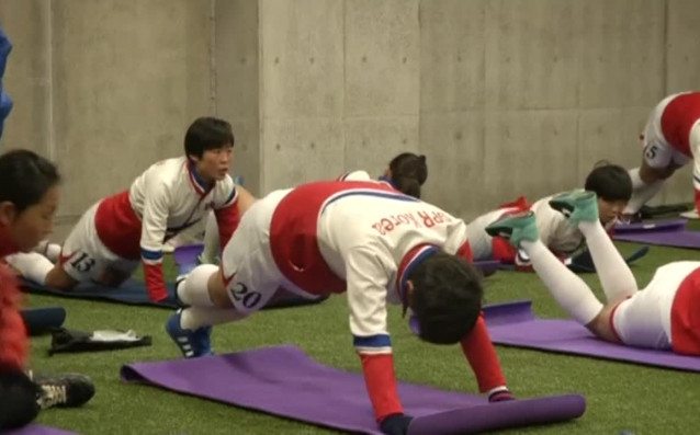 Футболистките от националния отбор на Северна Корея пристигнаха в Чиба