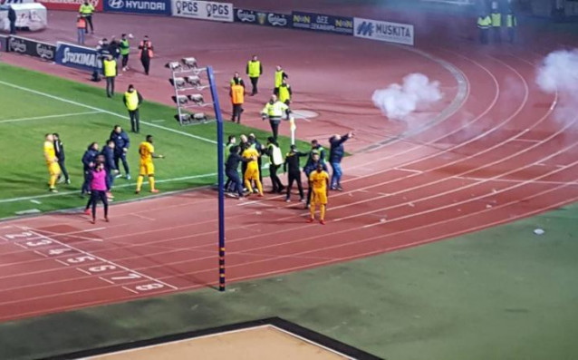 Двубоят от кипърското първенство между АЕЛ Лимасол и АПОЕЛ бе