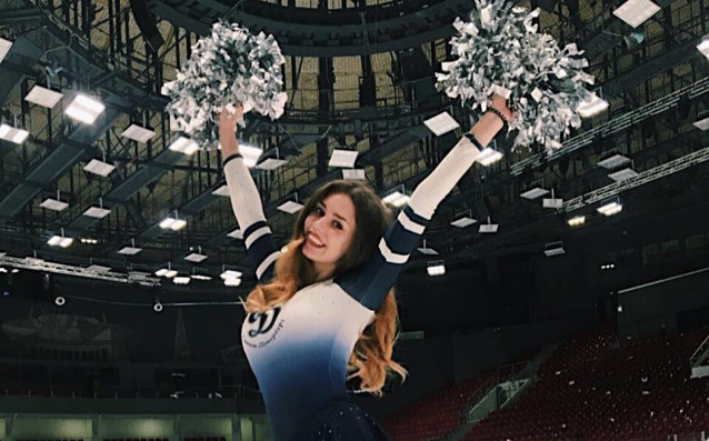 Най влюбената двойка в руския хокей това са Юлия Лучкова и