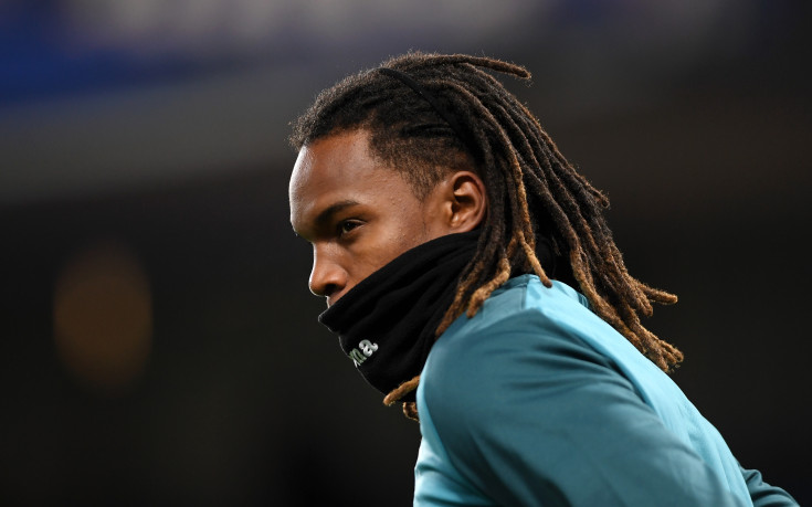 Байерн хич не мисли да съкращава наема на Ренато Санчес