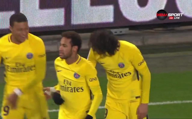 Единсон Кавани се включи в голеадата на своите съотборници срещу