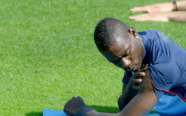 Италианският нападател Марио Балотели ще се озове в трети голям