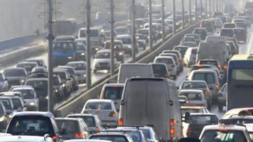  При покупка на нова кола към този момент не се подменя номерът 