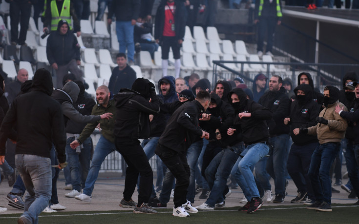 Безумие: Фенове в Пловдив отново се биха, един с опасност за живота