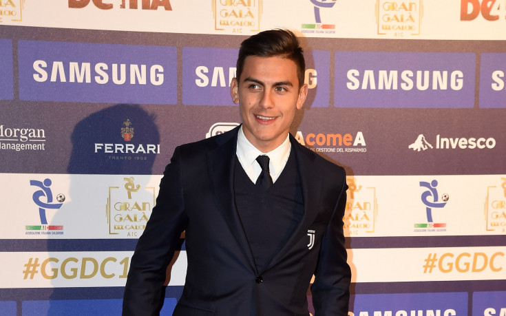 Дибала блести на „седмица на модата в Милано“