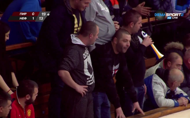 Темпераментната публика в Разлог се изяви по време на двубоя