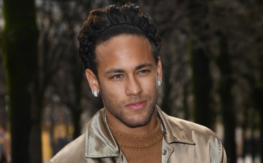 Цяло крило в болницата за Неймар