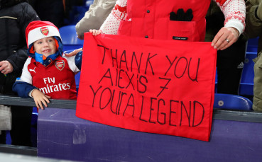 Официално: Санчес е футболист на Юнайтед, Мхитарян подписа с Арсенал