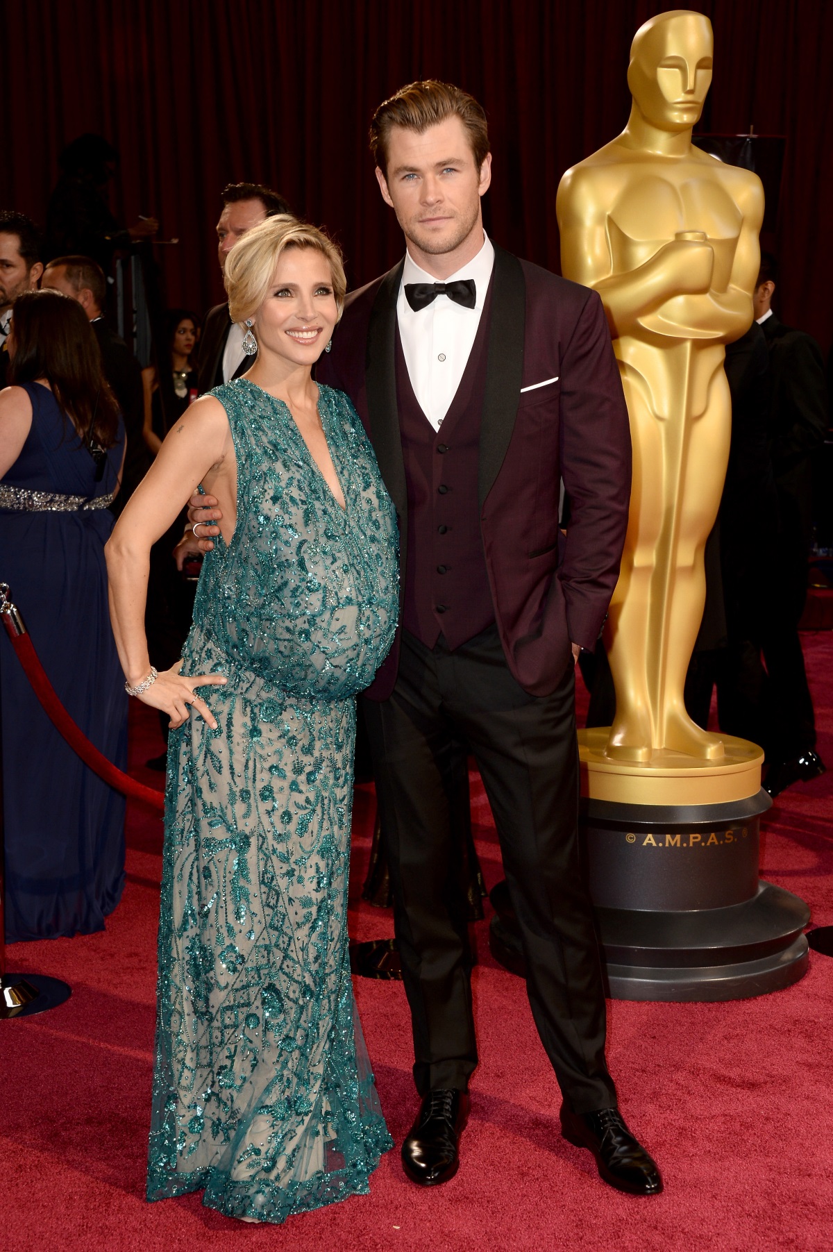 На "Оскар"-ите през 2014 г. моделът и съпруга на актьора Крис Хемсуърт - Елза Патаки изглеждаше зашеметяващо в рокля на Ели Сааб.
