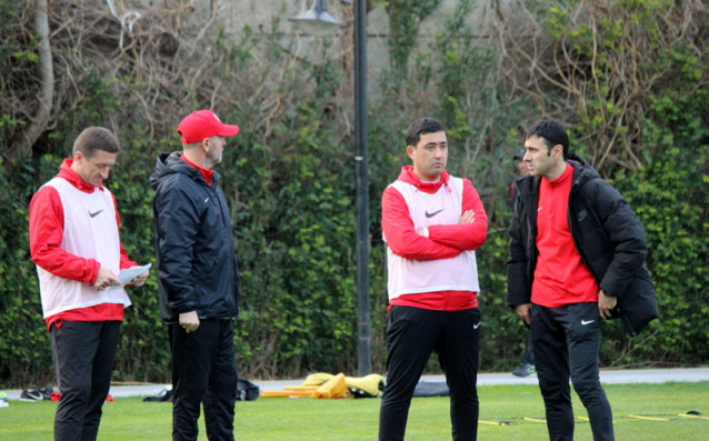 Един от най опитните български треньори Стойчо Младенов даде дълго