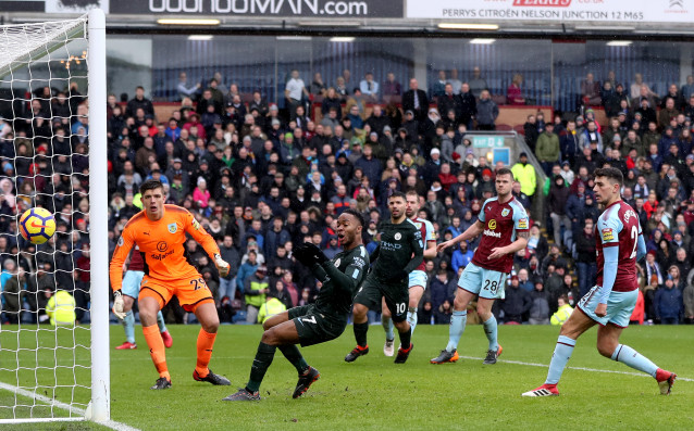 Бърнли успя да спре поне частично похода на Манчестър Сити
